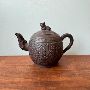 Vintage Yixing Purple Clay Teapot Zisha Ceramic Carving with Cat Topper, Yixing Zisha Teaware 6.5”