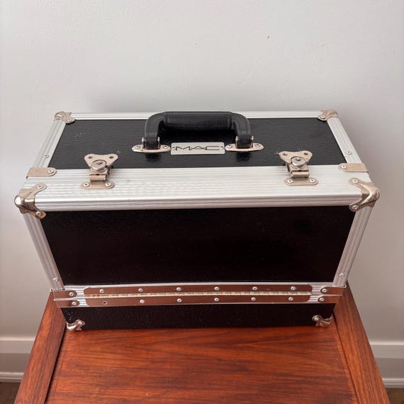 Vintage MAC Cosmetics Professional Makeup Artist Black Metal Train