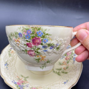 Vintage Crown Ducal Florentine Oversized Tea Cup and Saucer Rosalie England image 4