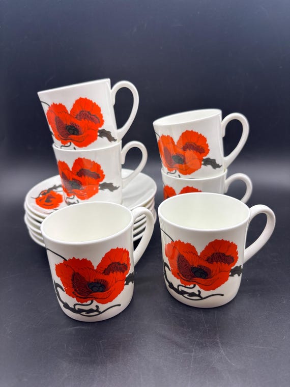 未使用　Susie Cooper　BY WEDGWOOD　スージークーパーデザイン/ウェッジウッド　カップ＆ソーサー　ドット Stylish 1970s SUSIE COOPER for WEDGWOOD. Complete Bone China Coffee Set.  Rare COLOSSEUM Pattern. All Perfect