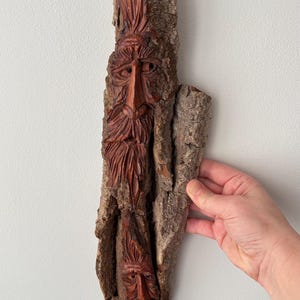 Vintage Wood Spirit Carving: Green Man Face Wall Art (21&quot;)