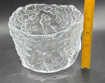 スウェーデンのコスタ・ボダ・クリスタルボウル：ラプソディデザイン