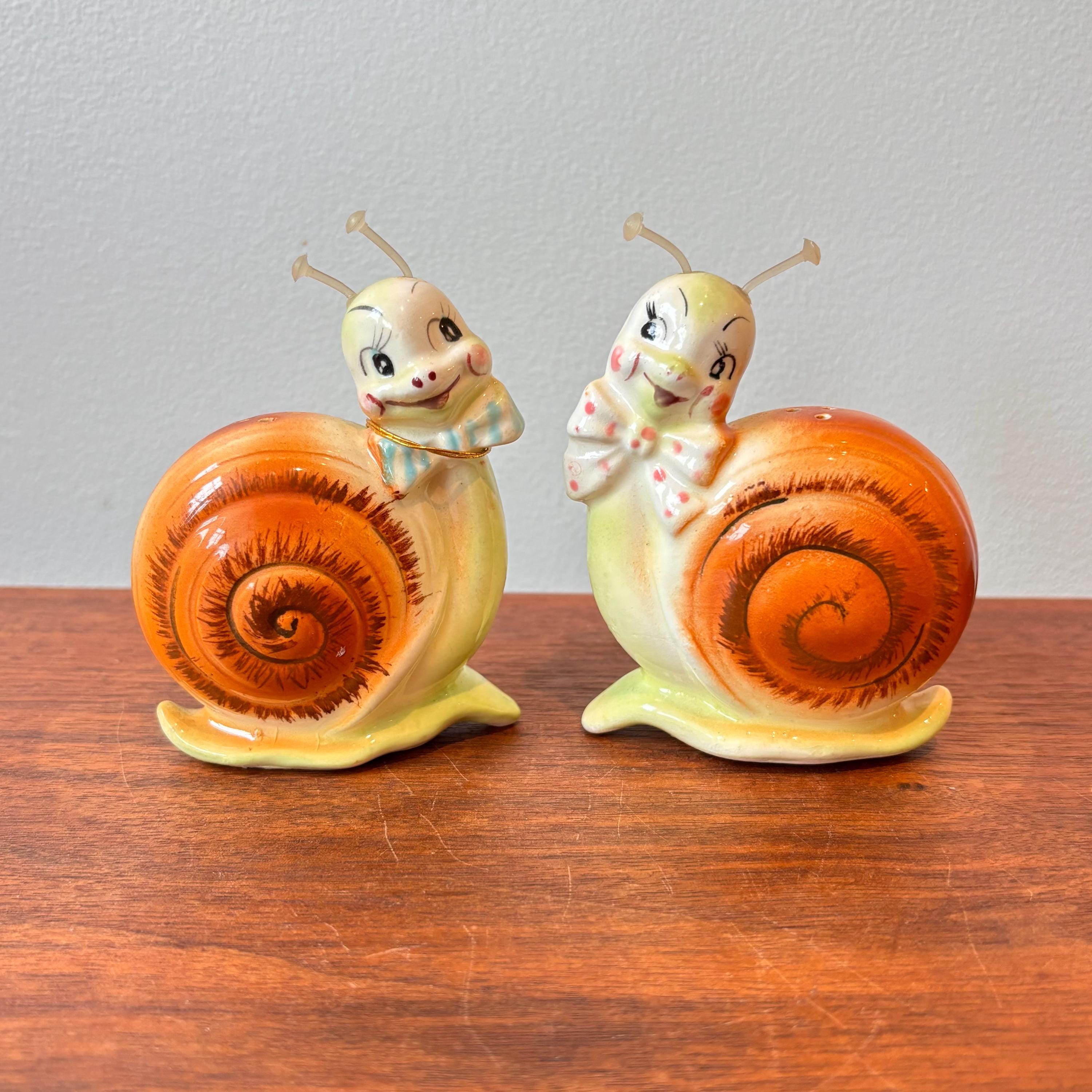 Vintage Snappy the Snail Salt and Pepper Shakers - Enesco Japan - Etsy