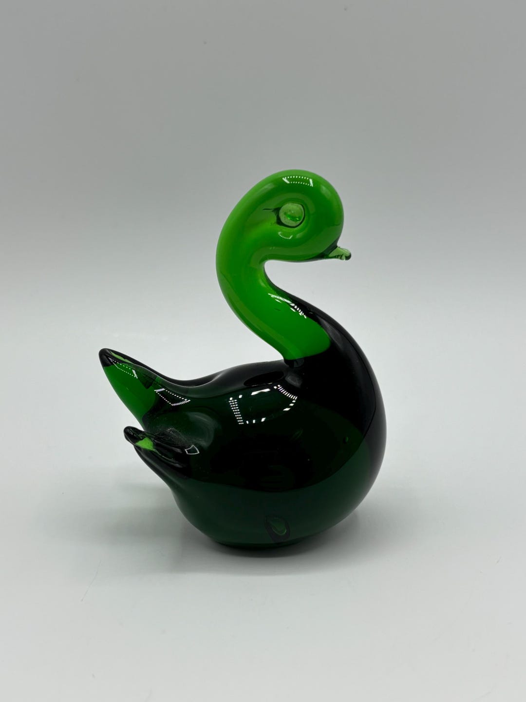 ヴィンテージ エメラルドグリーン アートガラス 白鳥の置物 3.5インチ