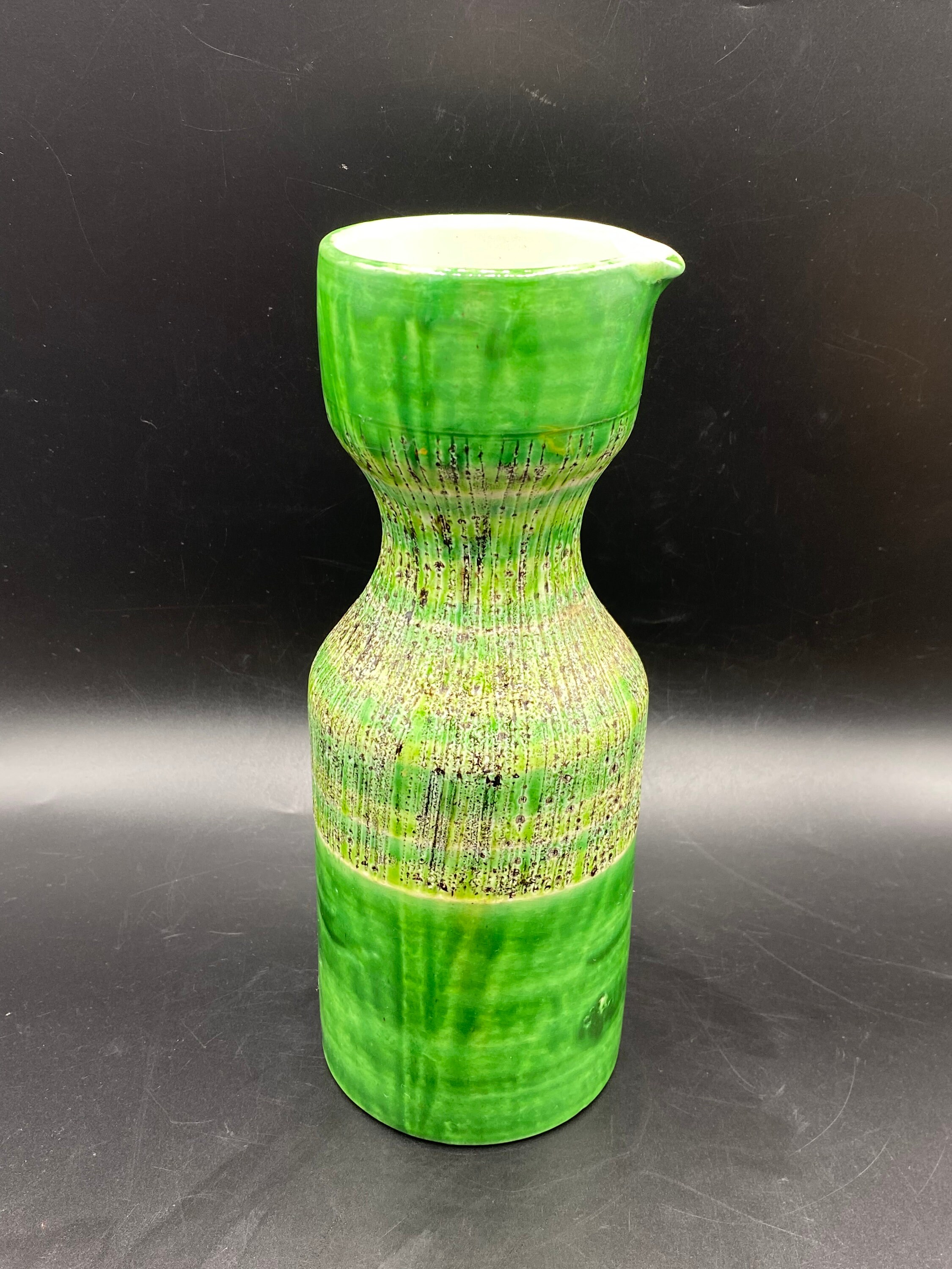 緑色 陶器 花瓶 象の持ち手 直径33cmX高さ4+cm 上部裏側少しかけ有り il_340x270.6492293627_et3m.jpg