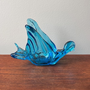 Vintage MCM Chalet Blue Art Glass Bird Trinket Candy Dish Bowl, Stretched Art Glass Bird Bowl 5”