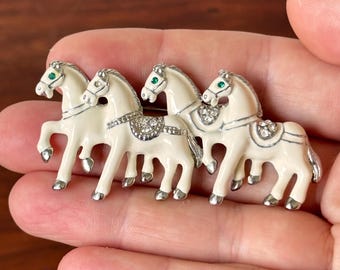 ヴィンテージ リピッツァナー スタリオン ホース ブローチ、ライン