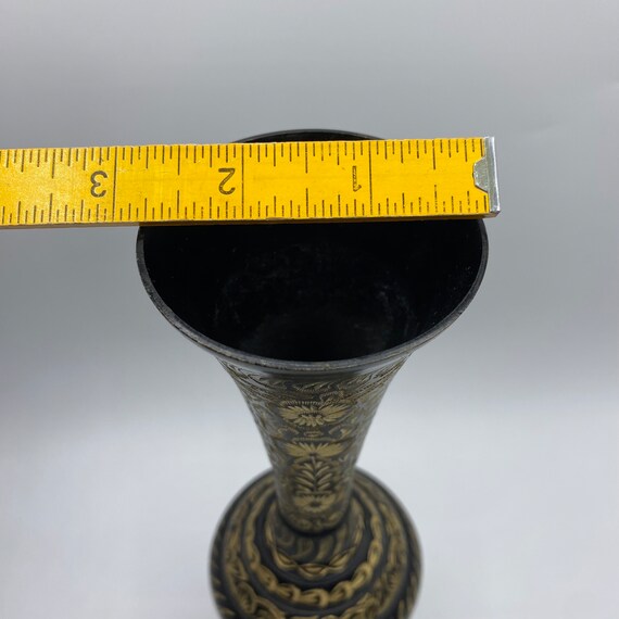 ヴィンテージ風エッチング加工の真鍮製花瓶：磨き上げられた黒のインド