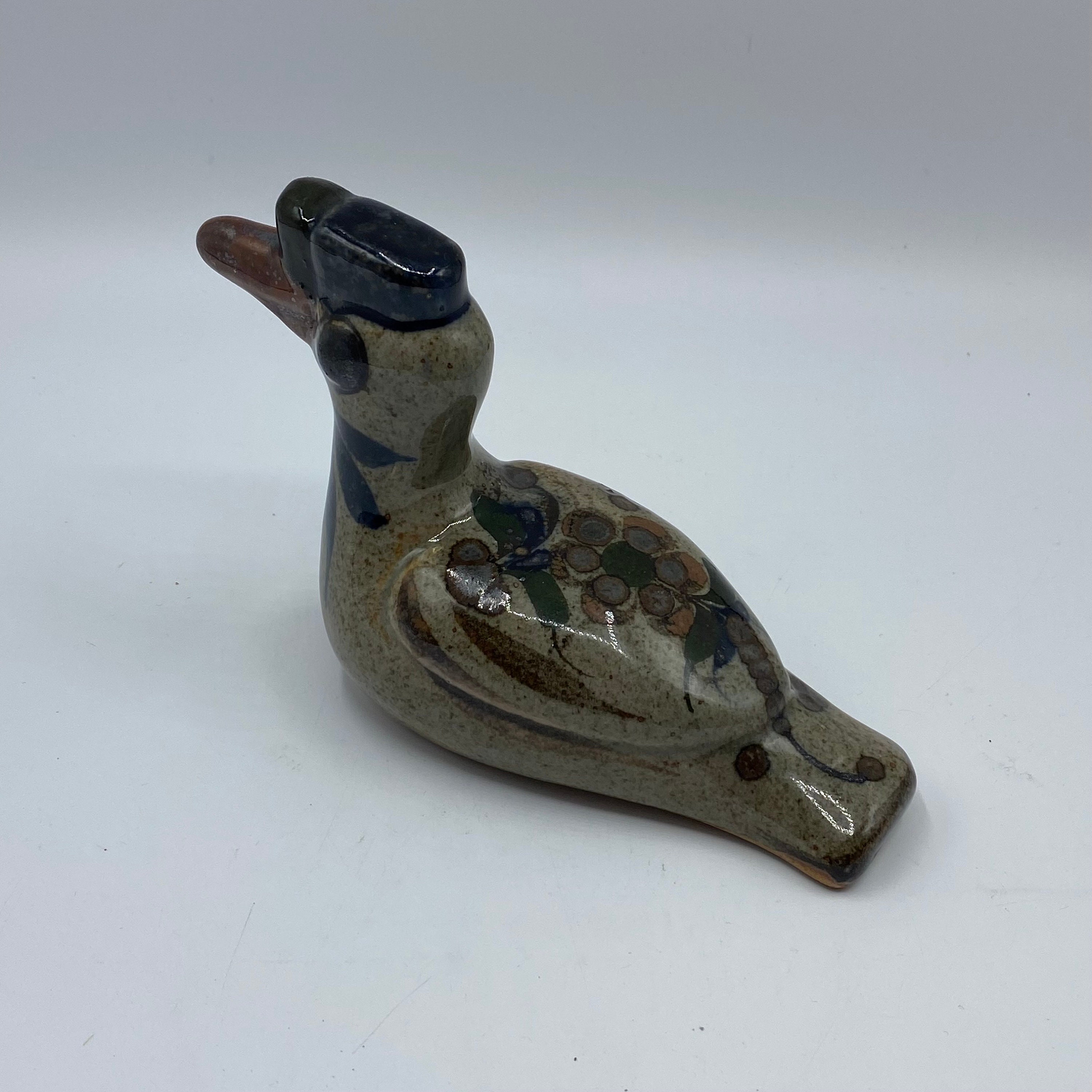 ヴィンテージ Tonala メキシコ アヒルの置物: 手描きの民芸品、署名