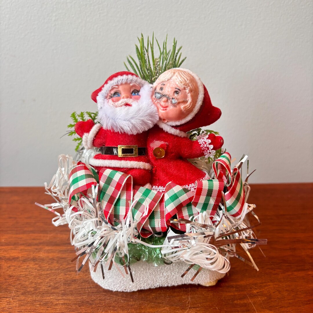 Vintage Japanese Flocked Kissing Santa Claus & Mrs. Claus Figurine