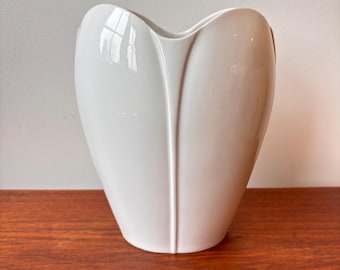 Mid-century German Hutschenreuther Porcelain Vase - Etsy