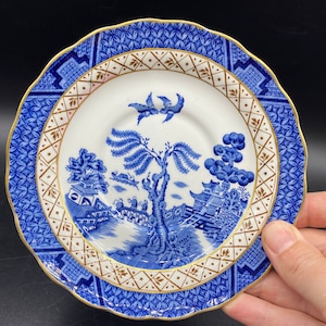The “Real Old Willow” Blue and White China Tea Replacement Plates, Sizes Vary, Made in England A8025 Sold Individually