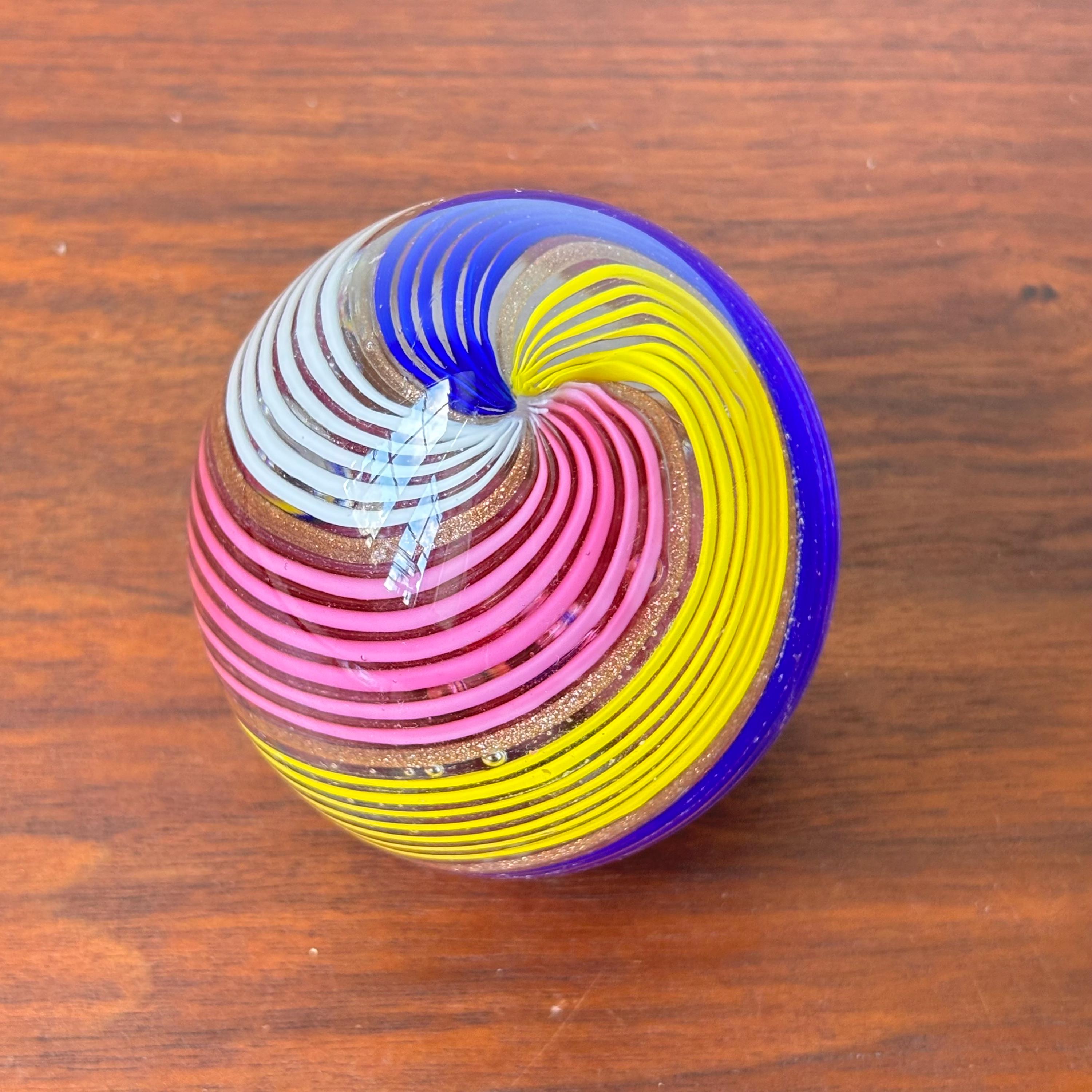 Vintage Murano Art Glass Egg Paperweight: Ferro Lazzarini Italian