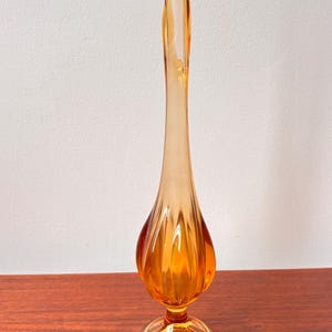 Vintage MCM L.E. Smith Footed Amber Swung Glass Vase 11.25”, Amber Brown Swung Vase, Brown Art Glass Vase