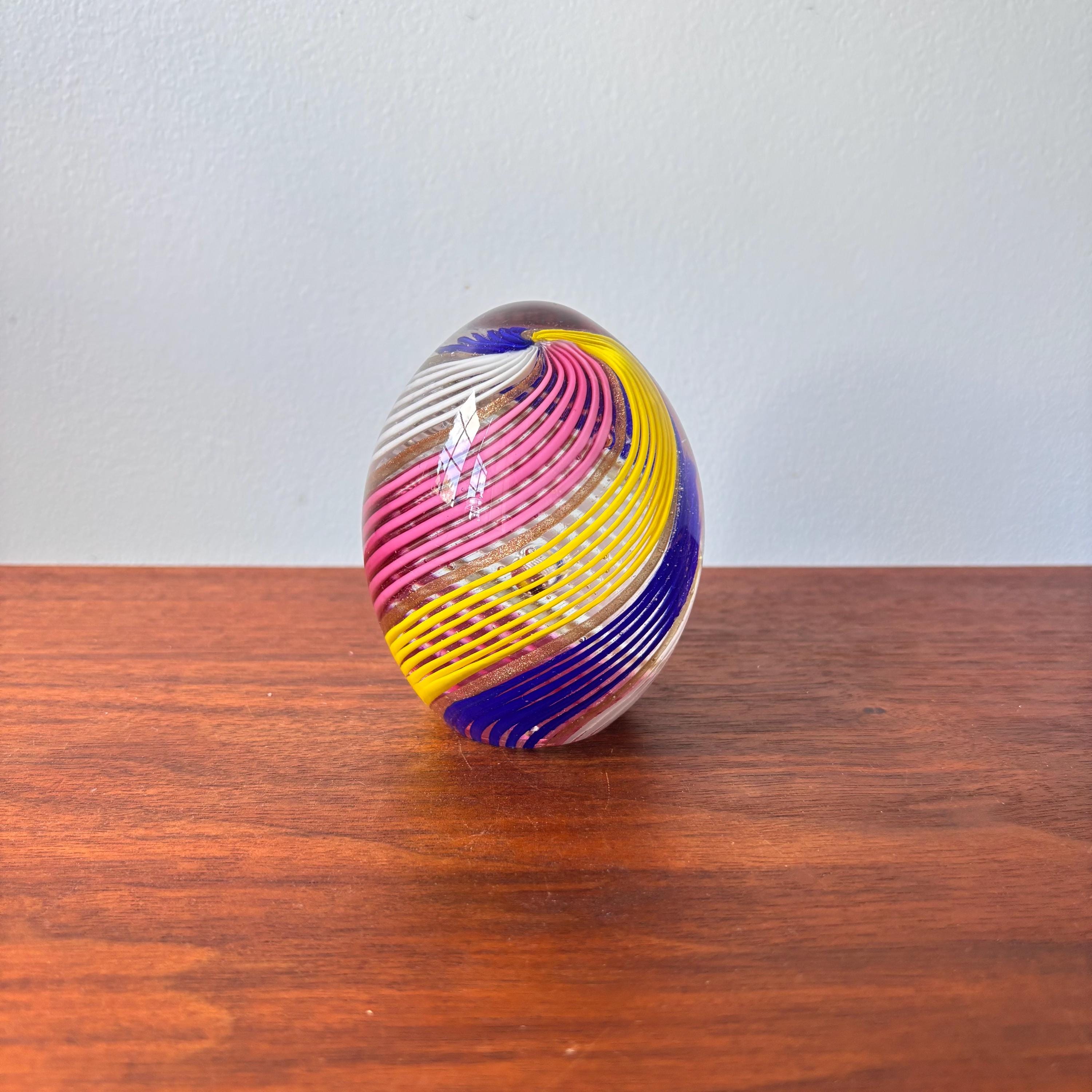 Vintage Murano Art Glass Egg Paperweight: Ferro Lazzarini Italian