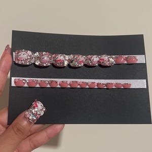 Uñas postizas Hello Kitty Bling / Uñas postizas cuadradas con dijes de diamantes de imitación rosas / No es necesario medir / Uñas postizas con punta francesa