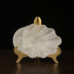 Vintage Avon Heavenly Milk Glass Cherub Dish | Small Glass Shell Soap Dish with Angel Baby | Scallop Design Ring and Jewelry Catchall