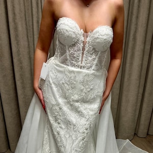 Elegant Long Sleeve Lace Mermaid Wedding Dress with High Neck Illusion Detailing and Embellished Train Custom Bridal Gown 2025 “Dzile”