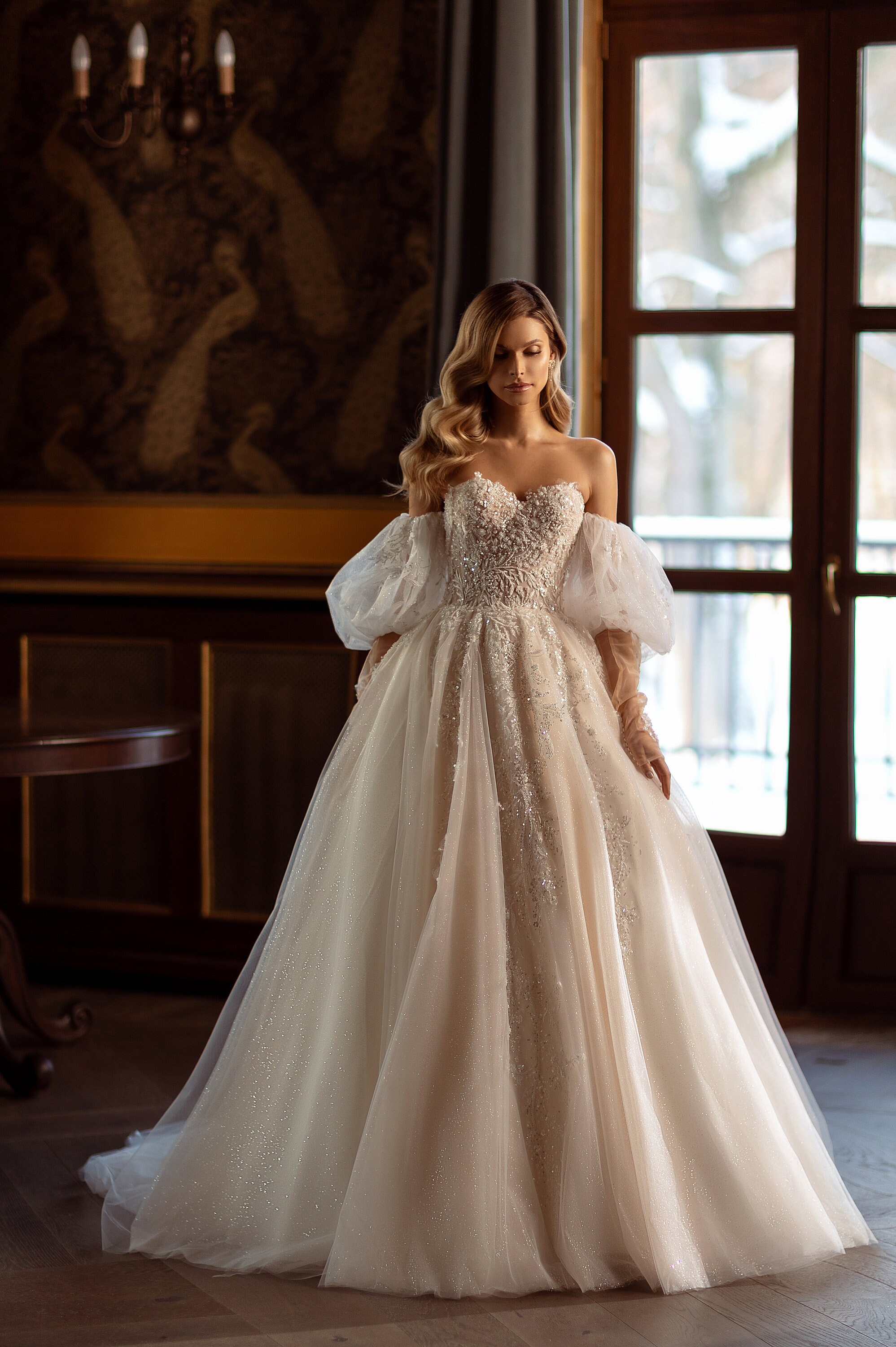 Robe de mariee en dentelle florale avec decollete en coeur et dos corset Manches amovibles Robe scintillante sans bretelles Fabija Etsy France