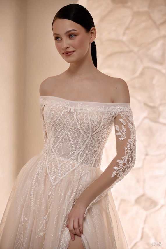 Romantic Wedding Dress A-Line 2025 Off-Shoulder Slit Sheer Corset Beaded Lace Long Sleeves Elegant Bridal Gown Cilvija