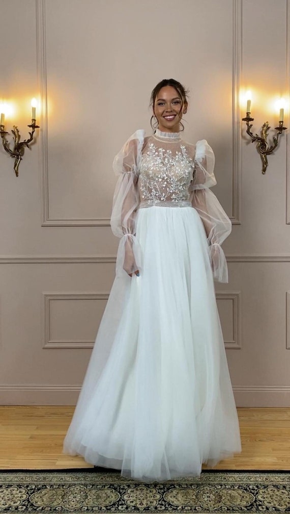 Timeless Ball Gown Long Sleeve White Wedding Dress With Illusion High Neck Tulle  Skirt Plus Size 2025 \
