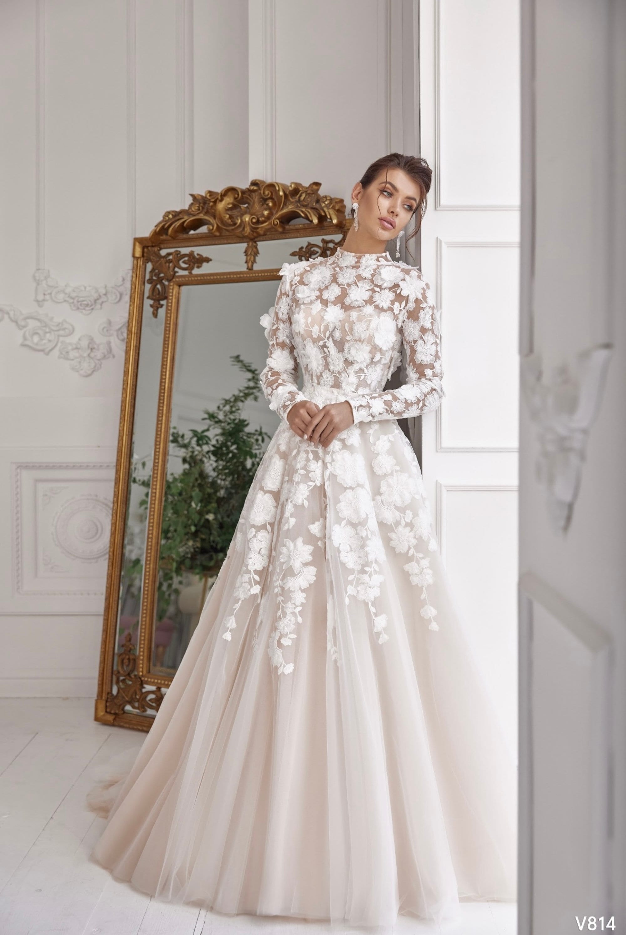Angelina This Stunning Wedding Dress Features The Unique, 49% OFF