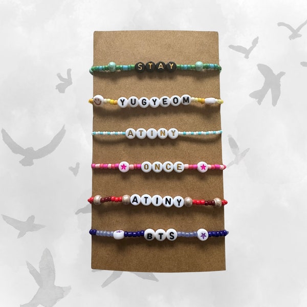 KPOP pearl wristband | customizable in color and word