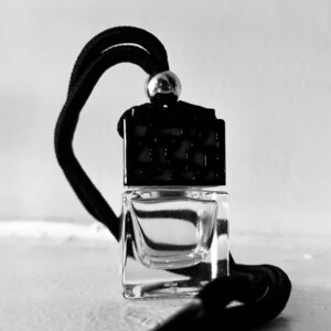 Bring your favorite Radiant scent along for the ride in your car!

Our car diffusers offer a whole new meaning to car fragrance!