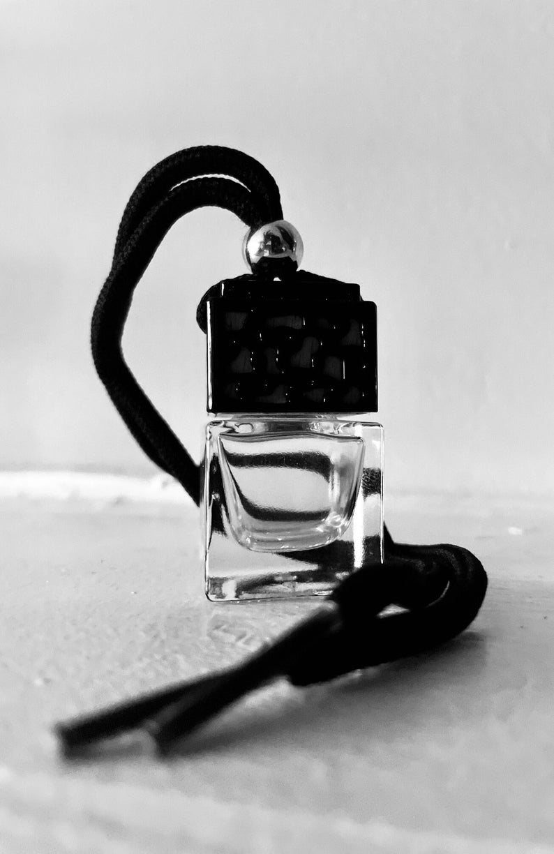 Bring your favorite Radiant scent along for the ride in your car!

Our car diffusers offer a whole new meaning to car fragrance!