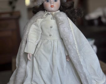 Lot De Plus De 70 Pièces De Vaisselle De Poupée En Porcelaine - Occasion, Idéal Pour Collectionneurs