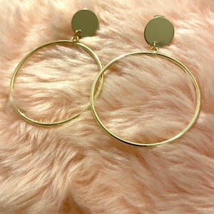 Gold hoop clip-on earrings image 5