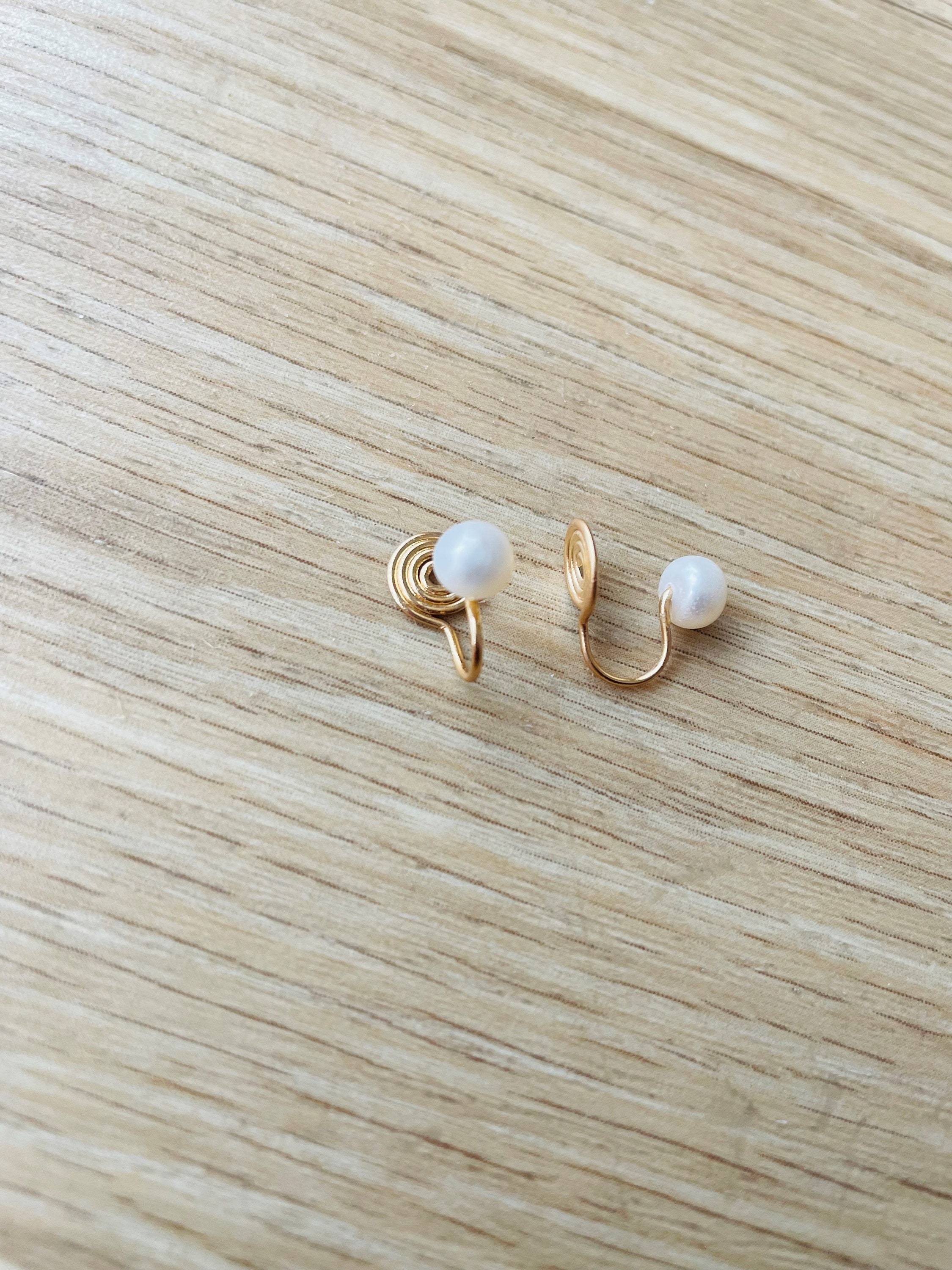 Orecchini Clip Senza Foro 2 Paia - Cerchio Acciaio Inox Argento E Nero, 12 Mm - Foto 9