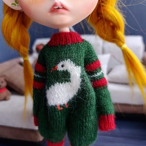 Knitted green romper with a picture of a goose, Stripe Short Leg Jumpsuit for Blythe Jumpsuit Pajamas onesie, Blythe doll 1/6