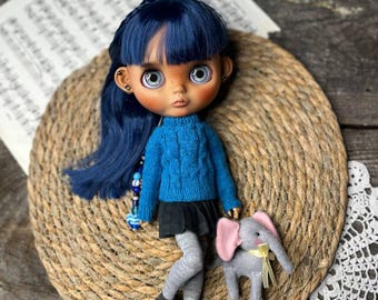 Knitted sweater for Blythe doll