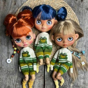 Knitted Jumpsuit, Blythe, green romper with a picture of a frog, Stripe Short Leg Jumpsuit for Blythe Jumpsuit Pajamas onesie, sweater