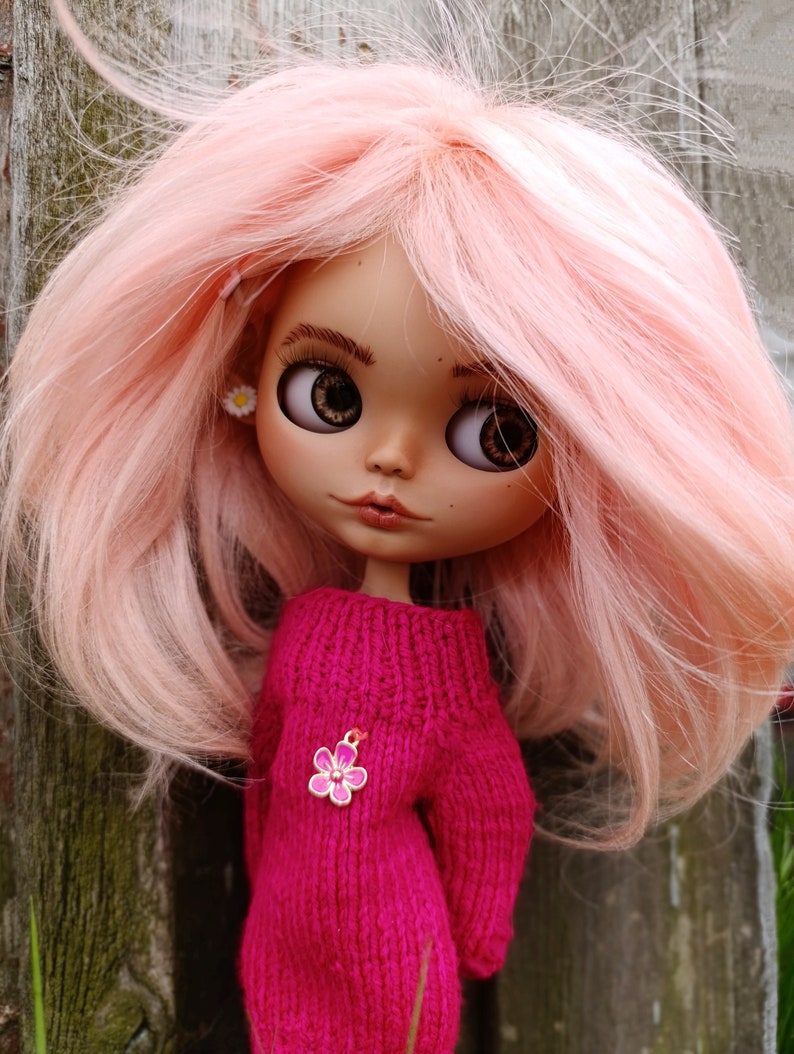 RESERVEDBlythe custom doll Ooak art doll, bjg, clothes for Blythe doll, gift for her, Pink hair, collectible doll image 3