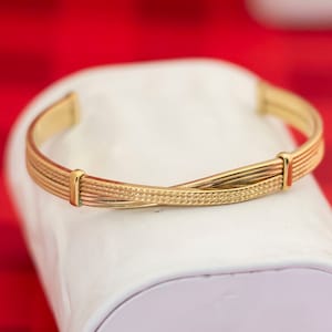 Vintage Gold Tone Cuff Bracelet by Avon 7 Inches - O24