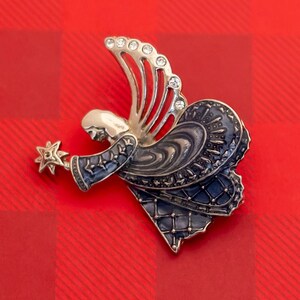Vintage Angel Rhinestone Silver Tone Brooch by Monet - O4