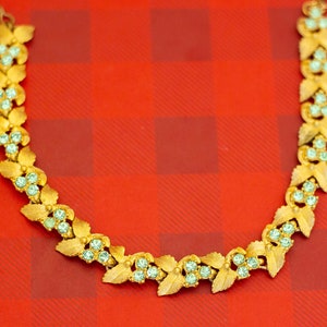 Vintage Fairy Leaf Choker Necklace 15 inches - O29