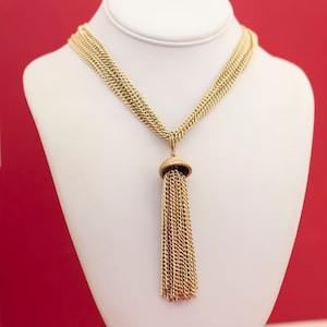 Vintage Mid Century Gold Tone Tassel Necklace by Sarah Coventry 22 1/2 Inches - O12