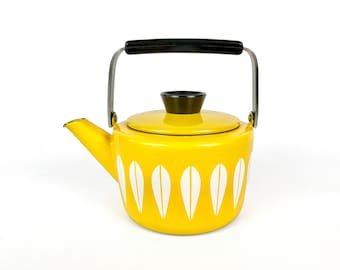 Vintage 1960s Cathrineholm of Norway Lotus Pattern Enamel Iconic