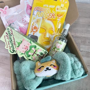 K-Beauty Self Care Gift Box – Korean Skincare & Spa Set | Relaxation, Pampering, Birthday, Thank You, Get Well Gift | Elizavecca serum