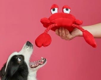 Red Crab Dog Toy – Squeaky Tug and Chew Toy with Ropes, Soft Plush & Durable, Pull Toy for Small Large Dogs, Indoor Outdoor Interactive Play