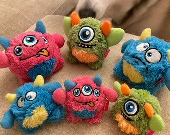 Plush Dog Toy with TPR Squeaky Ball – Q Ball I , Durable Toy for Chewing & Dental Cleaning, Interactive Design for Small, Large dogs