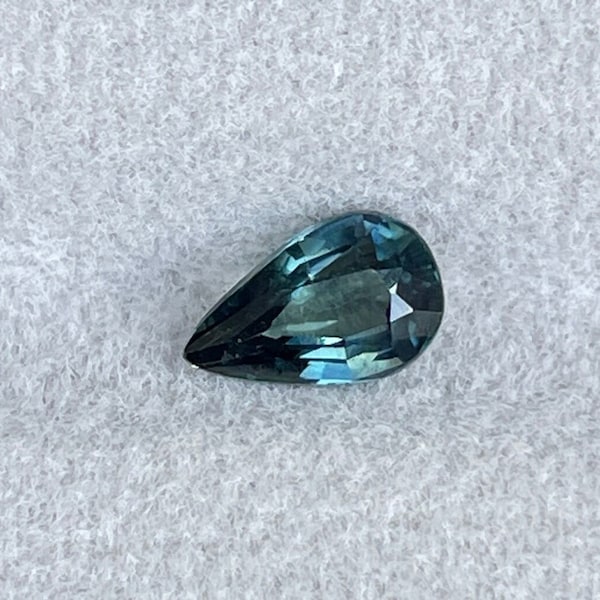 Teal sapphire stone, Pear cut teal sapphire, 1.01 crt top color teal sapphire Bluish green teal sapphire 7.60 x 4.80 mm teal sapphire