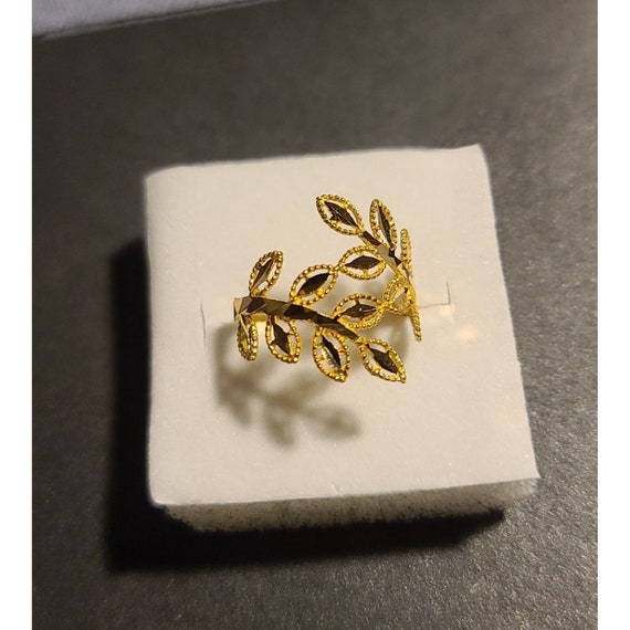 Vine Leaf Ring Gold – J&CO Jewellery