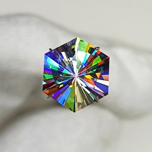 Magiczny mistyczny topaz, fantastyczny kamień szlifowany D20, dwudziestościan, kształt sześciokąta, 12×12 mm, 5,60 ct. Wyrób biżuterii, luźny kamień szlachetny#Sh497