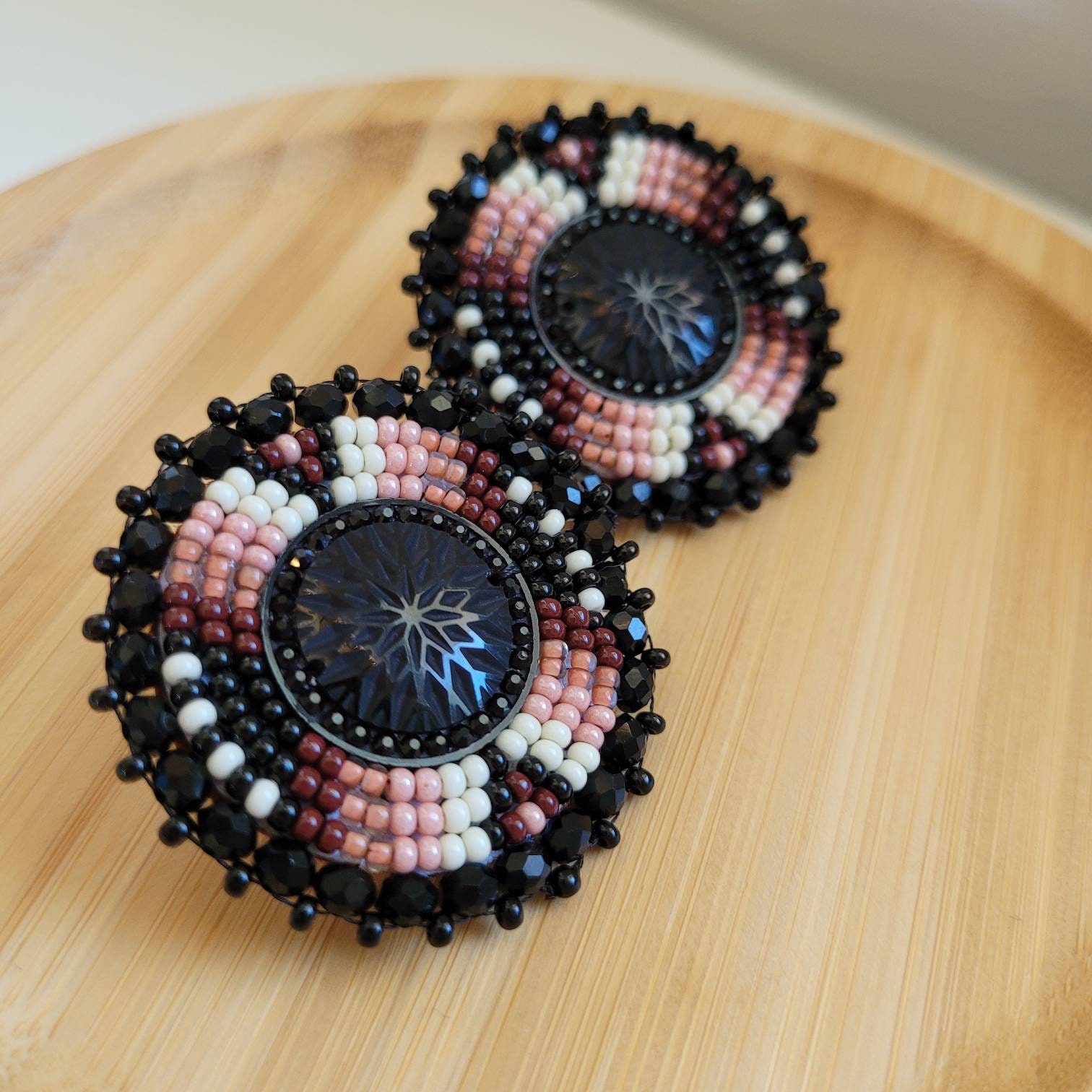 Beaded round earrings sale