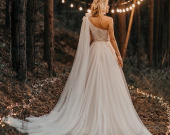 Boho One Shoulder Lace Wedding Dresses,Country Outdoor A Line Wedding Gowns,Applique Tulle Wedding Bridal Dress For Women Handmade