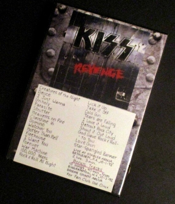 Kiss Revenge - Stabler Arena Oct.1 1992 + More - 2 Disk Set - DVD